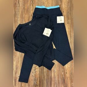 Beyond Yoga Navy Long Sleeve Top and Leggings Set